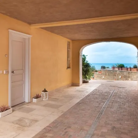 Appartamento Castel Del Mare